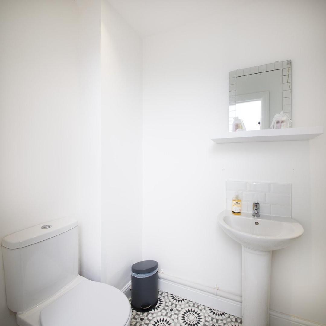 Guestready - Monochromatic Retreat Apartment Liverpool Exterior foto